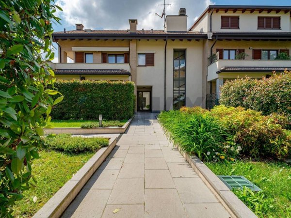 appartamento in vendita a Seregno