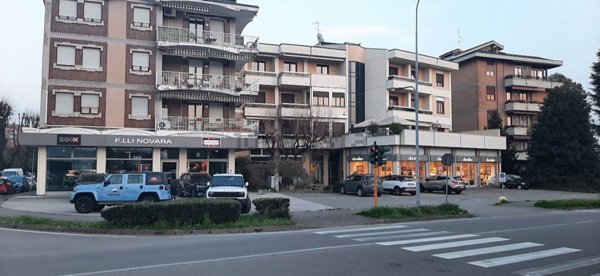 negozio in vendita a Seregno