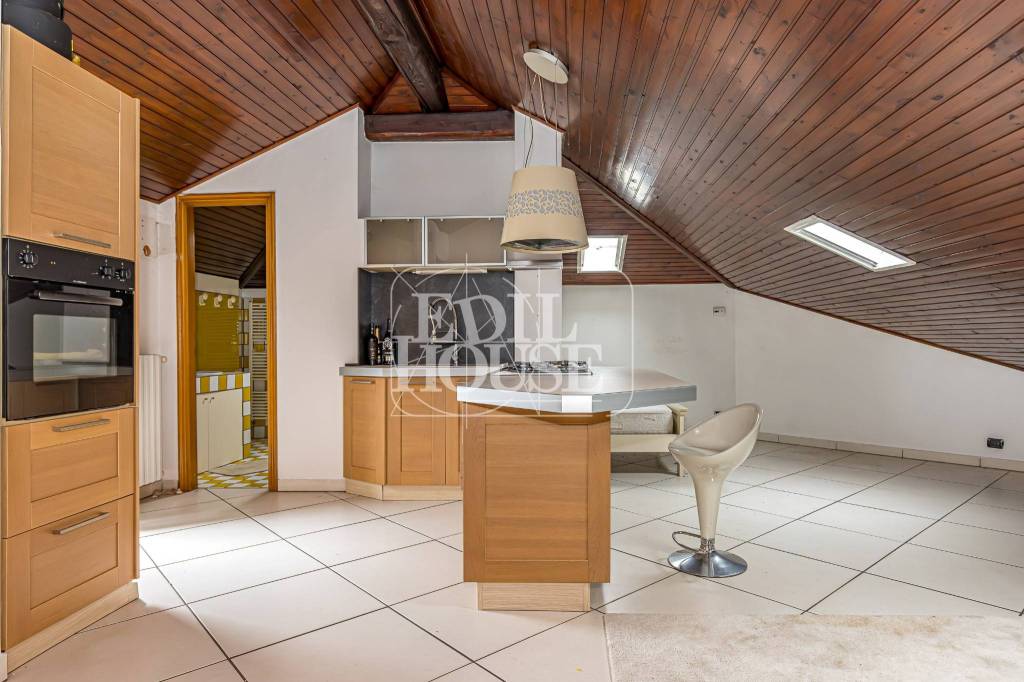 appartamento in vendita a Seregno