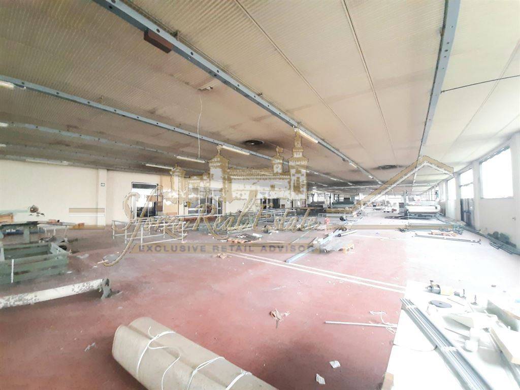 casa indipendente in vendita a Seregno