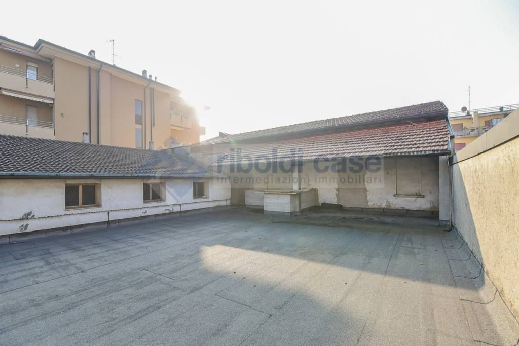 casa indipendente in vendita a Seregno