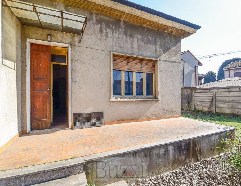 casa indipendente in vendita a Seregno