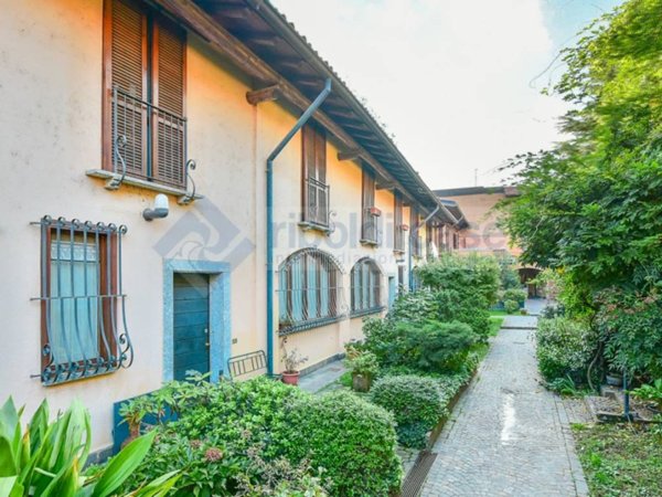 casa indipendente in vendita a Seregno