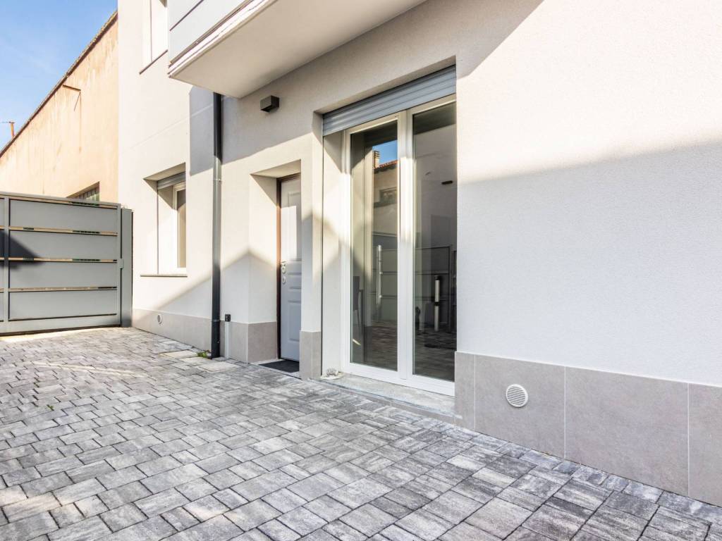 casa indipendente in vendita a Seregno