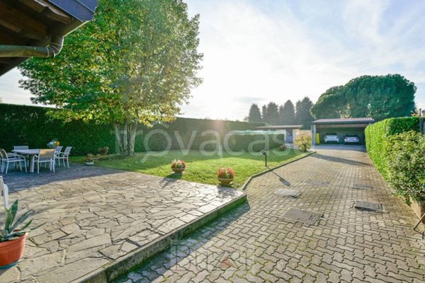 casa indipendente in vendita a Seregno