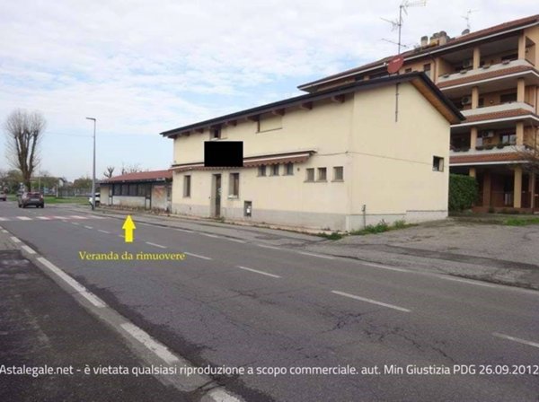 negozio in vendita a Seregno