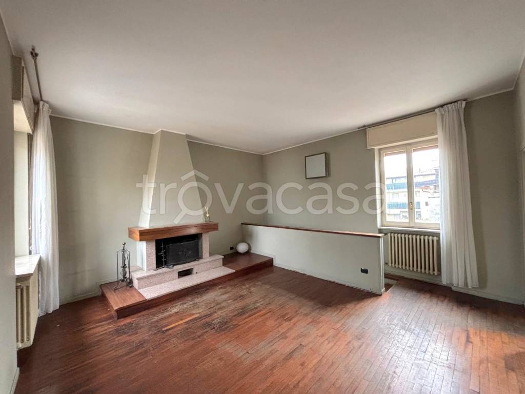 appartamento in vendita a Seregno