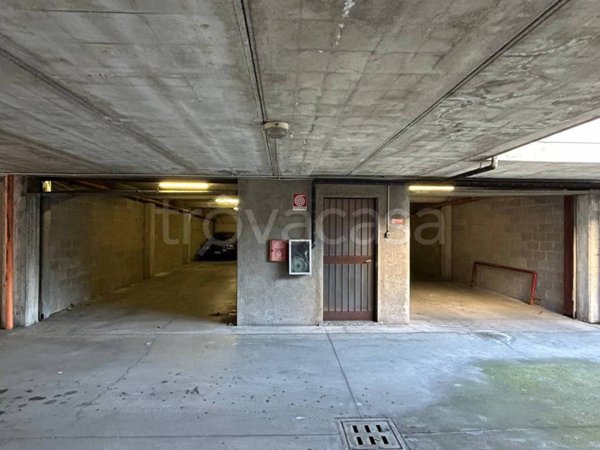 negozio in vendita a Seregno