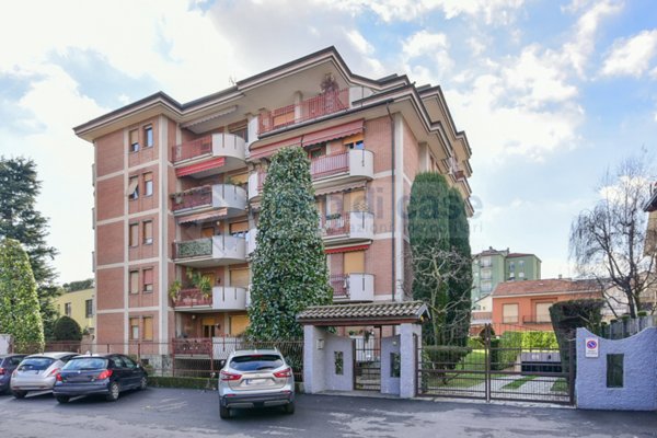 appartamento in vendita a Seregno