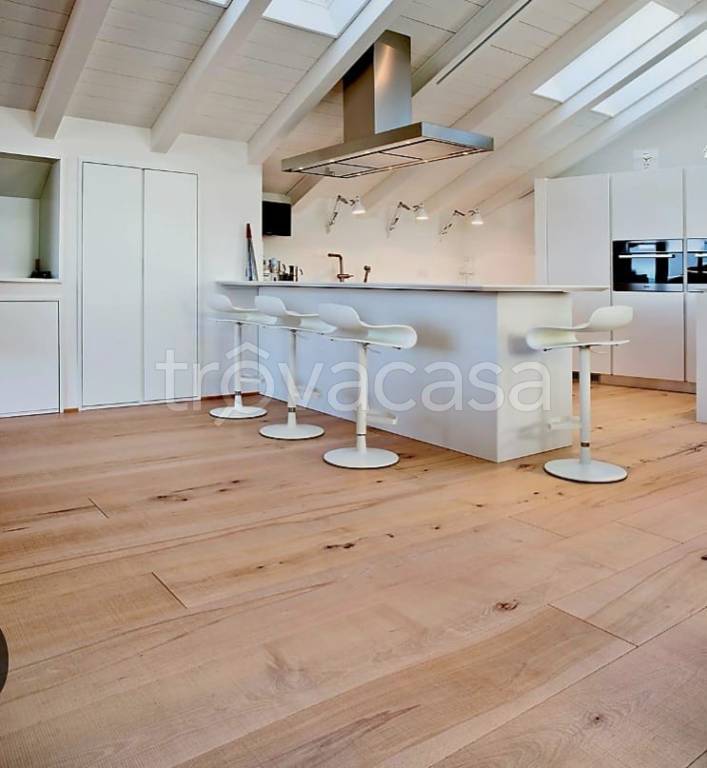 appartamento in vendita a Seregno