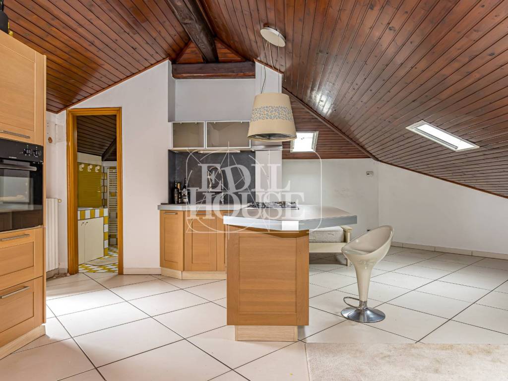 appartamento in vendita a Seregno