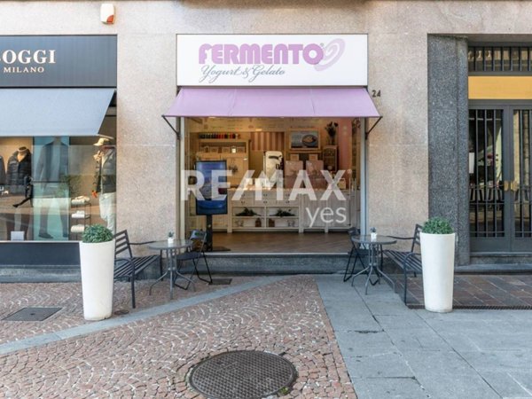 negozio in vendita a Seregno