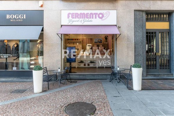 negozio in vendita a Seregno