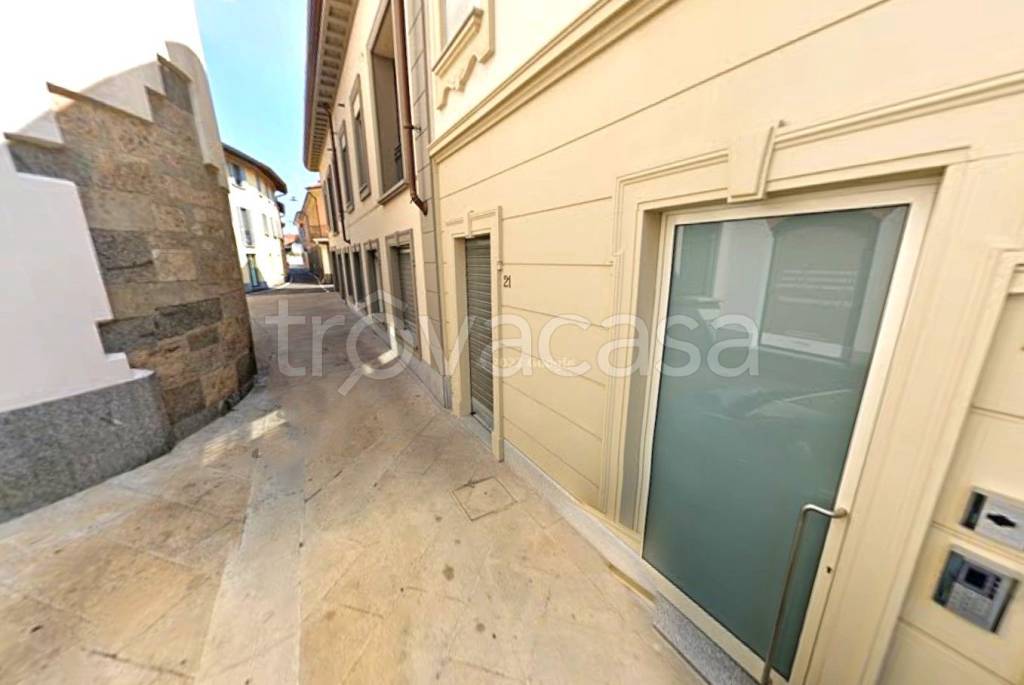 negozio in vendita a Seregno