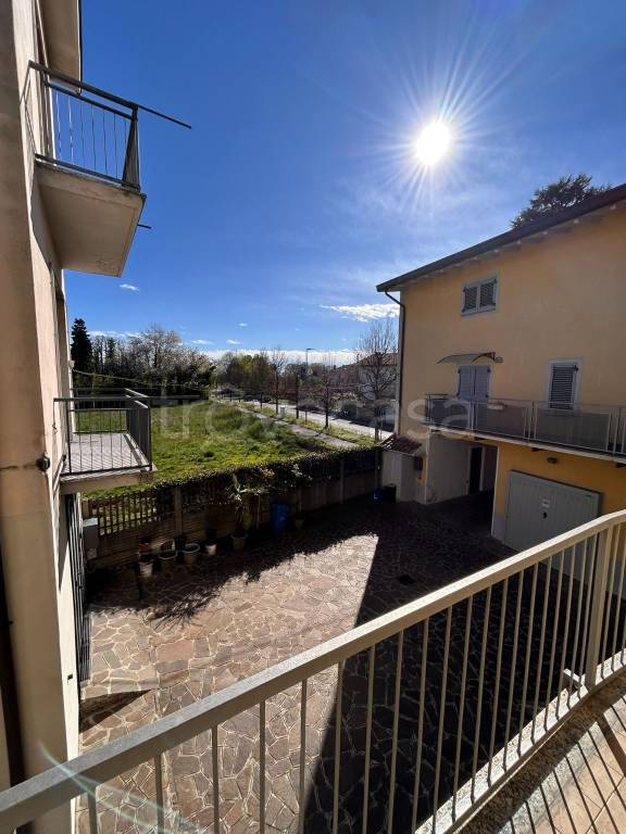 casa indipendente in vendita a Seregno