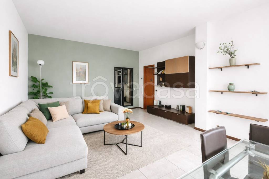 appartamento in vendita a Seregno