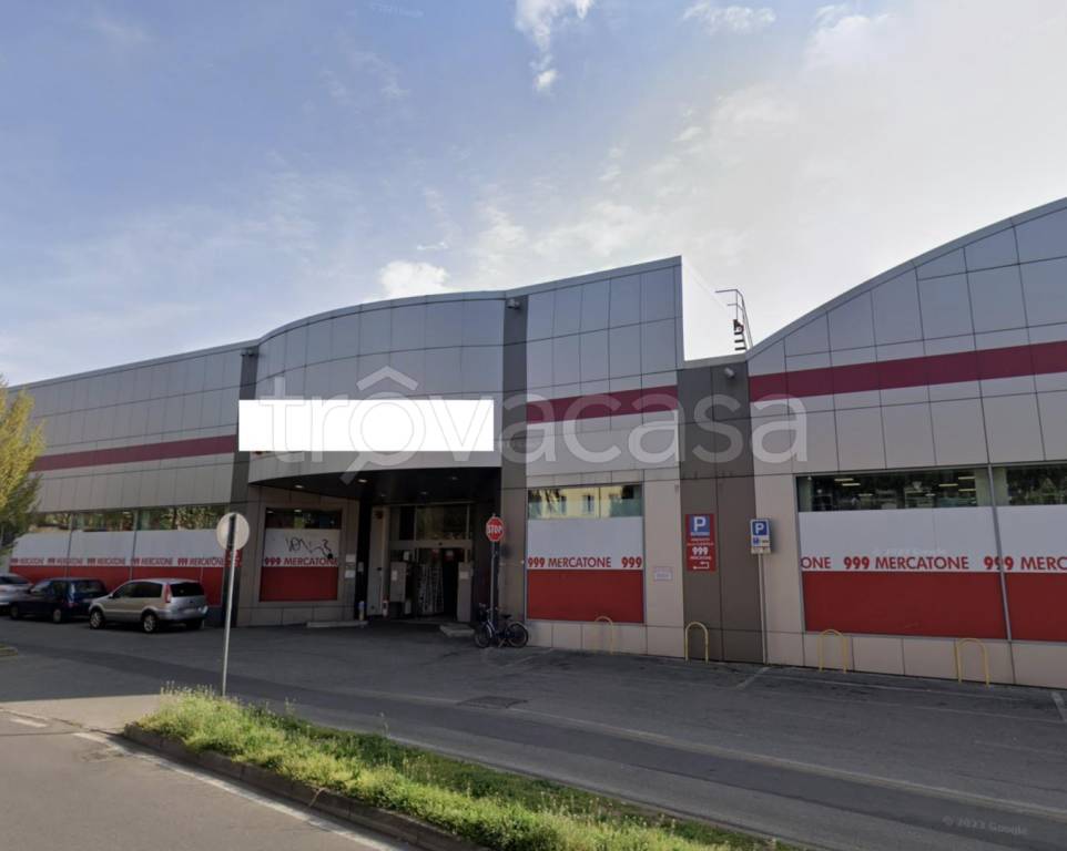 negozio in vendita a Seregno