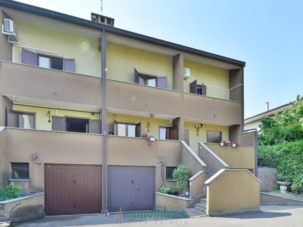 casa indipendente in vendita a Seregno