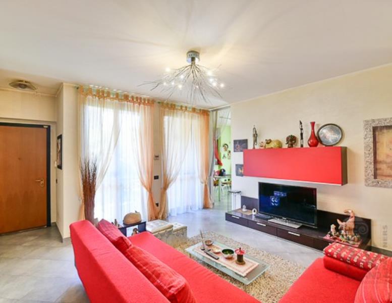 casa indipendente in vendita a Seregno
