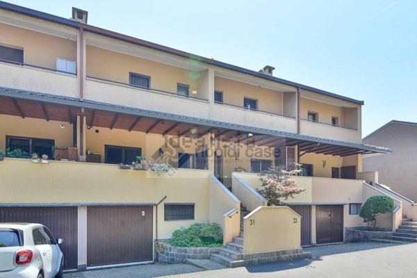 casa indipendente in vendita a Seregno
