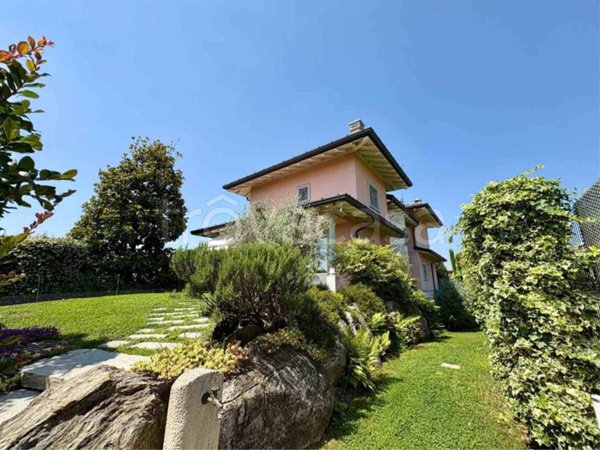 casa indipendente in vendita a Seregno
