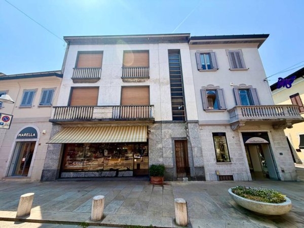 intera palazzina in vendita a Seregno