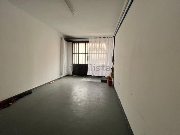 locale di sgombero in vendita a Seregno