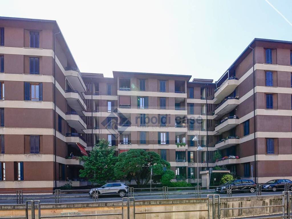 appartamento in vendita a Seregno