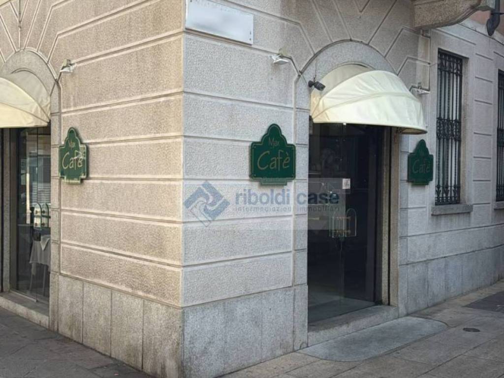 negozio in vendita a Seregno