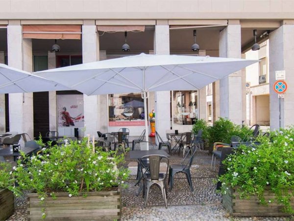 negozio in vendita a Seregno