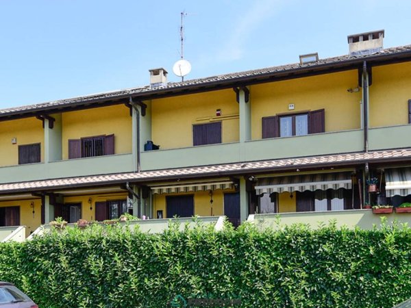 casa indipendente in vendita a Seregno