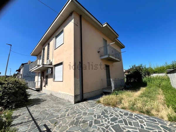 casa indipendente in vendita a Seregno