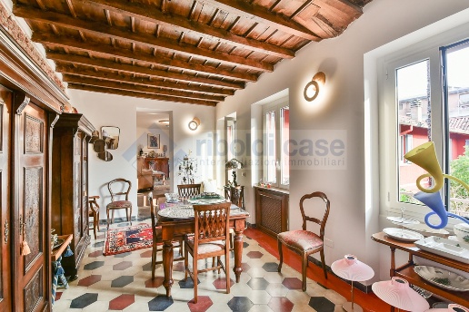 casa indipendente in vendita a Seregno