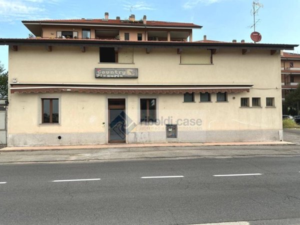 negozio in vendita a Seregno