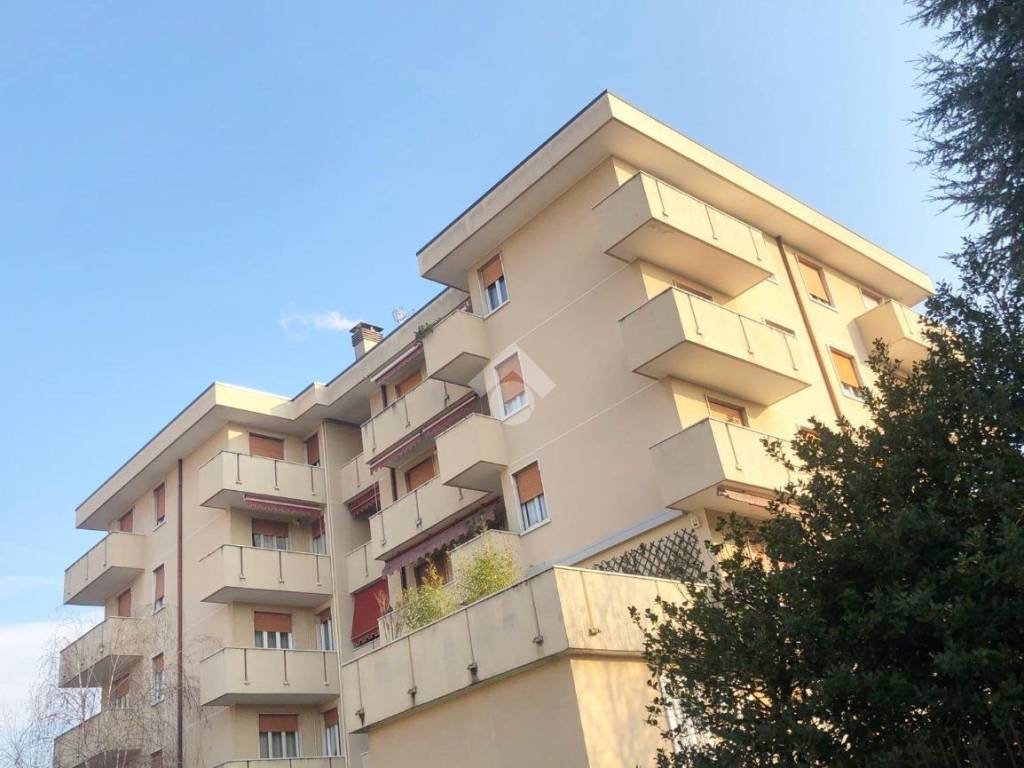 appartamento in vendita a Seregno