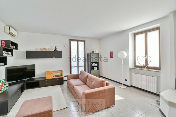 casa indipendente in vendita a Seregno