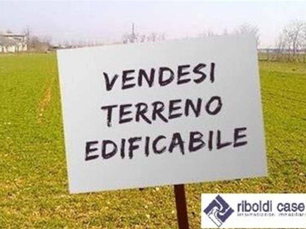 terreno edificabile in vendita a Seregno