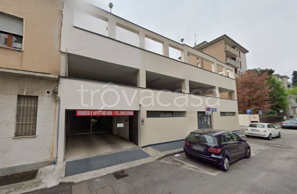 box auto in vendita a Seregno