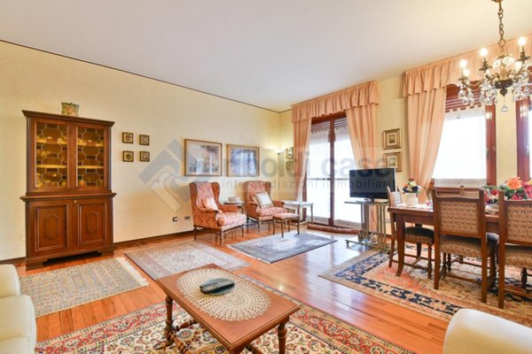 appartamento in vendita a Seregno