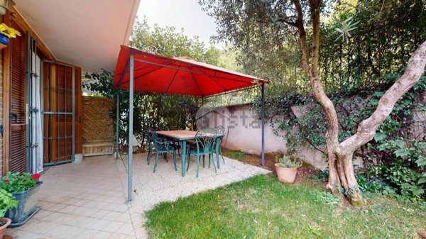 casa indipendente in vendita a Seregno