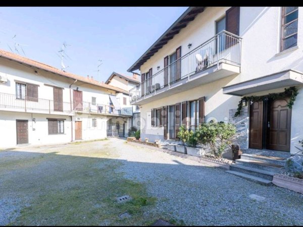 casa indipendente in vendita a Seregno