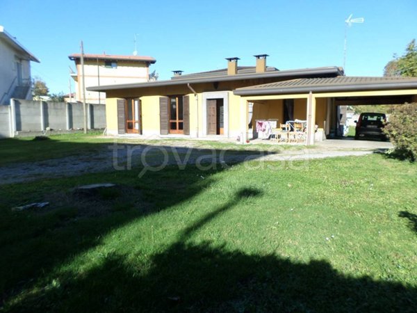 casa indipendente in vendita a Seveso
