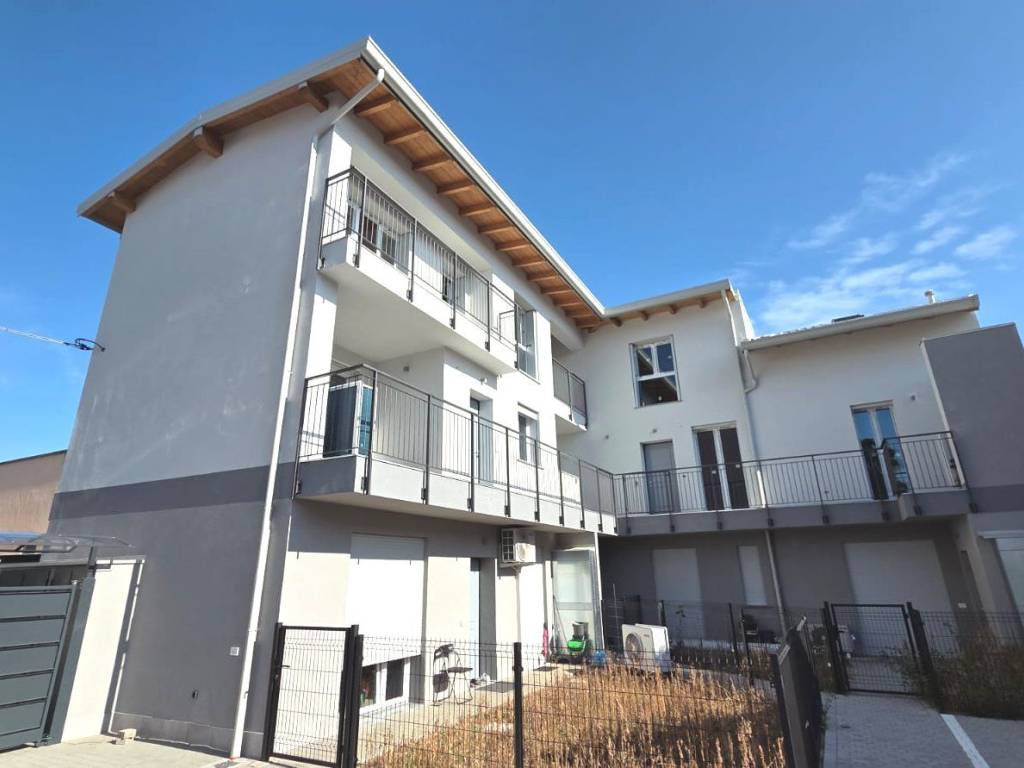 appartamento in vendita a Seveso in zona Baruccana