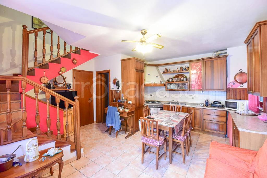 casa indipendente in vendita a Seveso