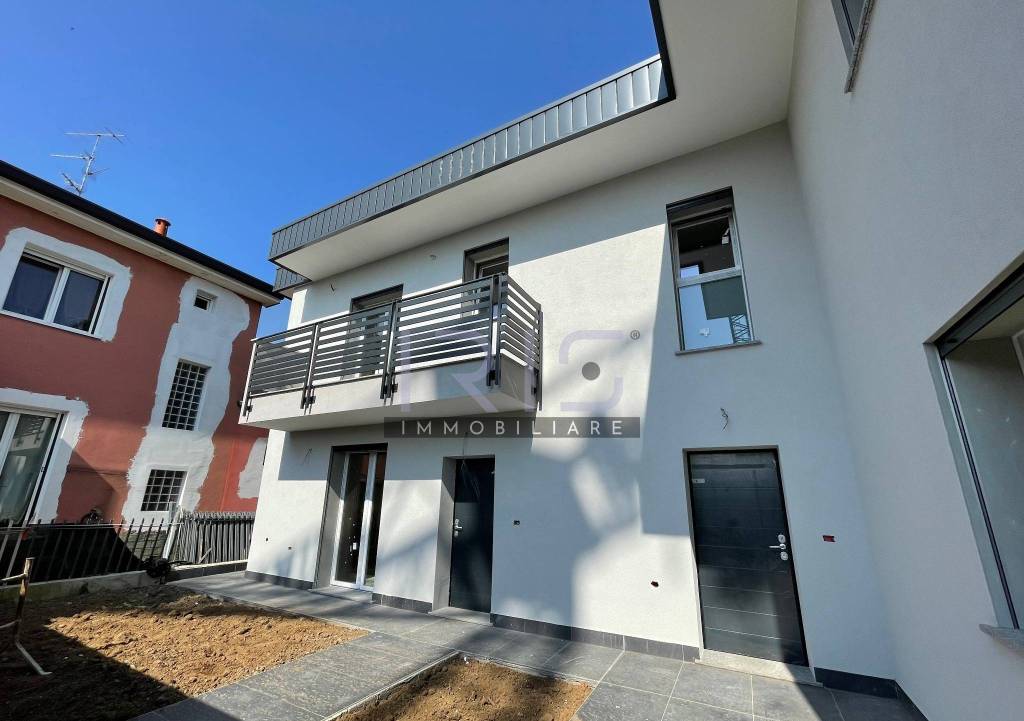casa indipendente in vendita a Seveso in zona Baruccana