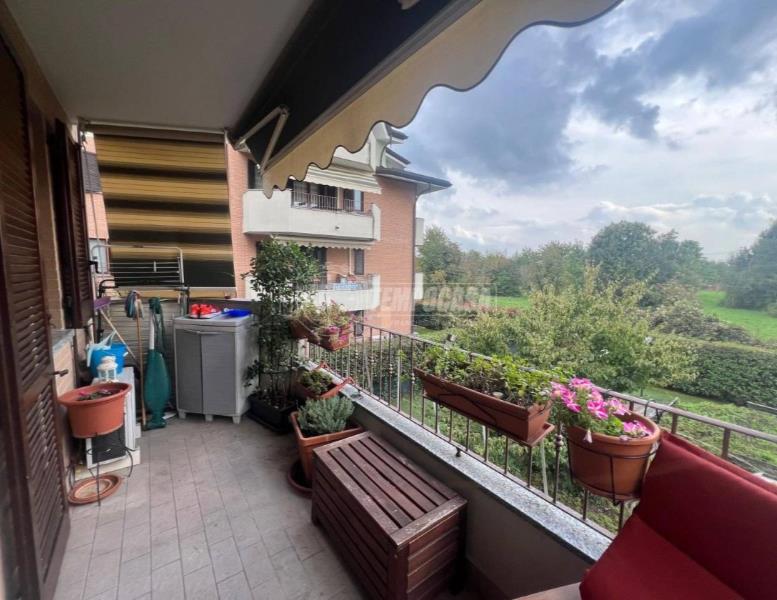 appartamento in vendita a Seveso in zona Baruccana