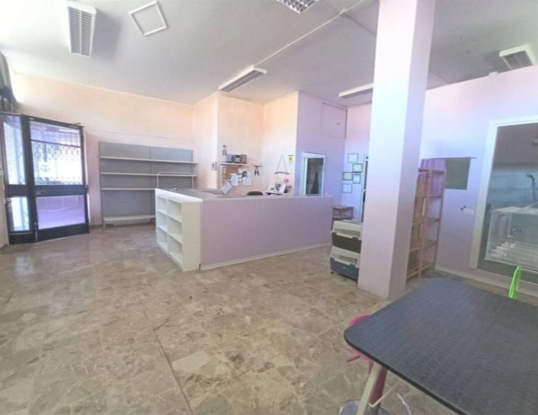 negozio in vendita a Seveso