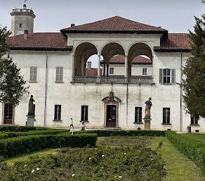appartamento in vendita a Seveso in zona Baruccana