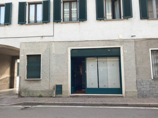 negozio in vendita a Seveso