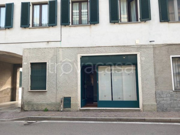 negozio in vendita a Seveso